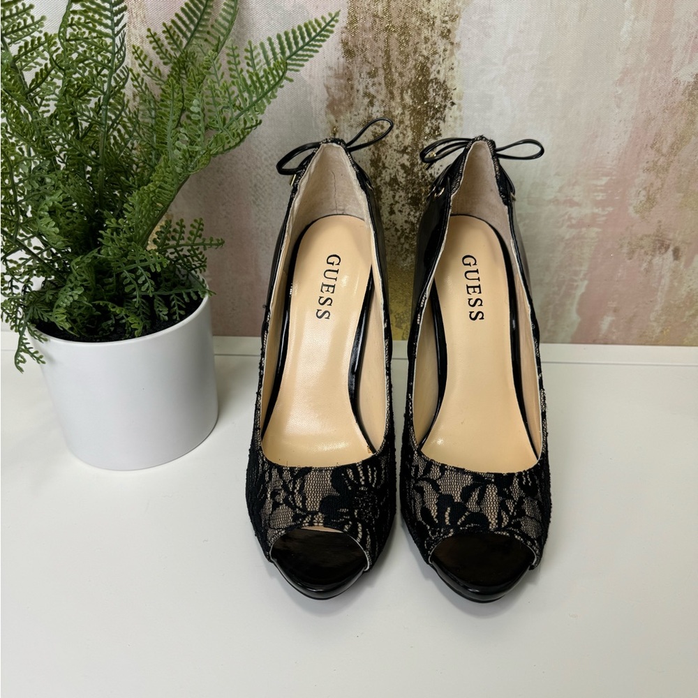 Guess Black lace patent open toe Size 7